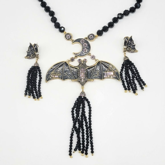 Heidi Daus Completely Batty Swarovski Crystal + Enamel Bat Statement Jewelry Set - Picture 4 of 13